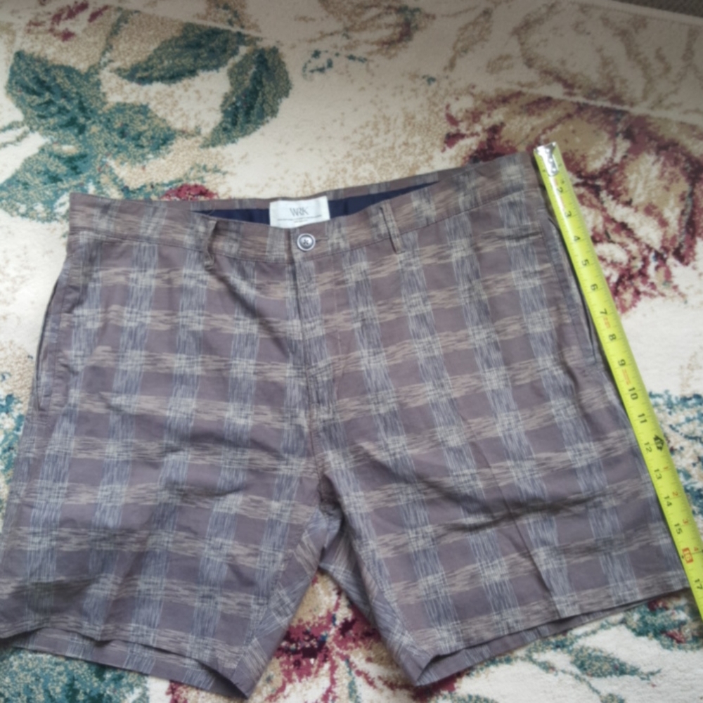 Like new! WRK Plaid Shorts 38